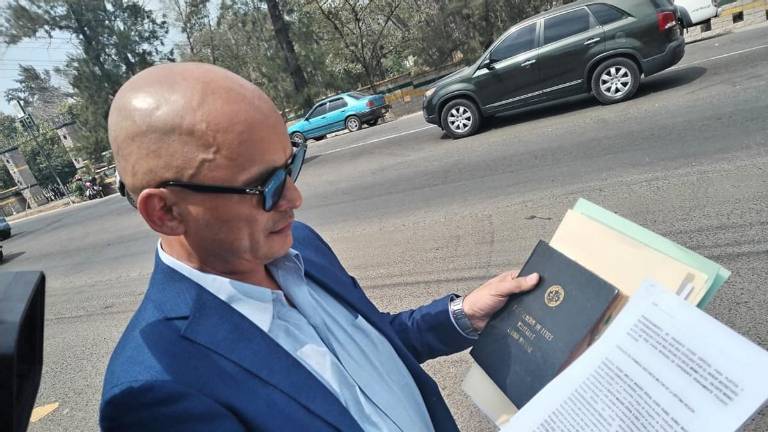 Abogado de los generales testigos de JOH: Si les dan baja deshonrosa estarían politizando la institución castrense