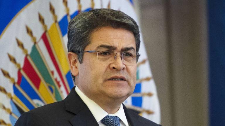 Juan Orlando Hernández revela por qué visitó Graneros Nacionales