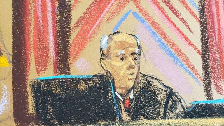 Juez ordena que mañana termine testimonio de JOH e inicie deliberación del jurado