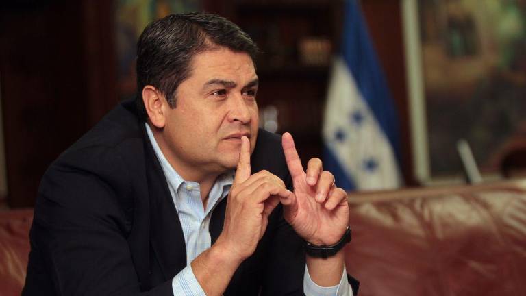 Juan Orlando Hernández: “Me arrojaron a un río con las manos atadas”