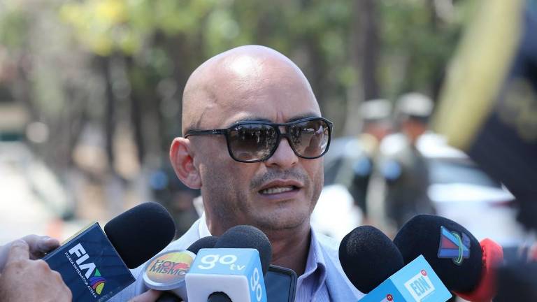 Tras pagar fianza de 1,800 lempiras, generales que testificaron en juicio de JOH se defenderán en libertad