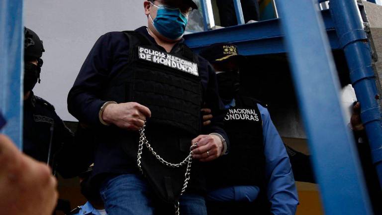 Aseguran otros 19 bienes al expresidente Juan Orlando Hernández