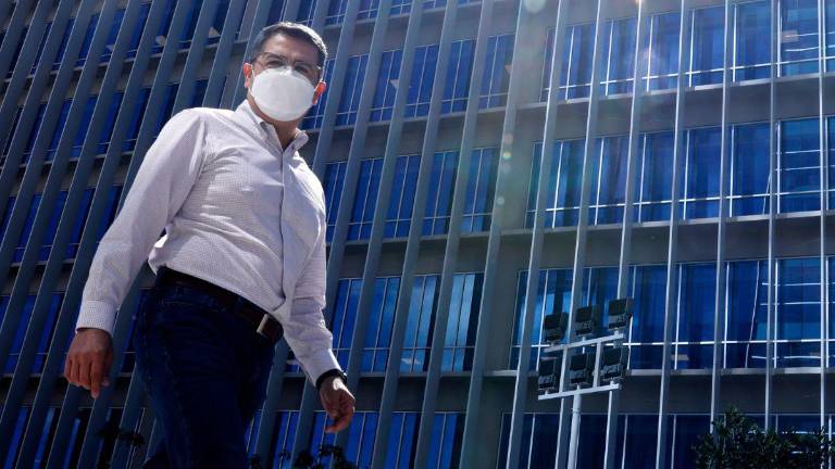 ¿Juan Orlando Hernández podría recibir un fallo favorable al no recibir hoy su veredicto?