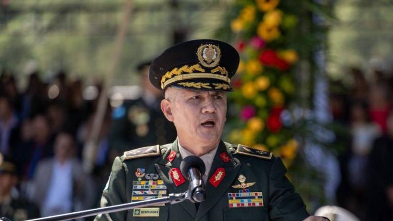 Jefe de las FF AA dice que generales cometieron delito al “abandonar destino” al ser testigos de JOH
