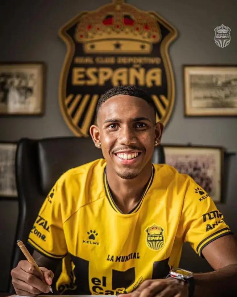 Olimpia amarra sus primeros fichajes, Motagua saca la chequera y Olancho comienza