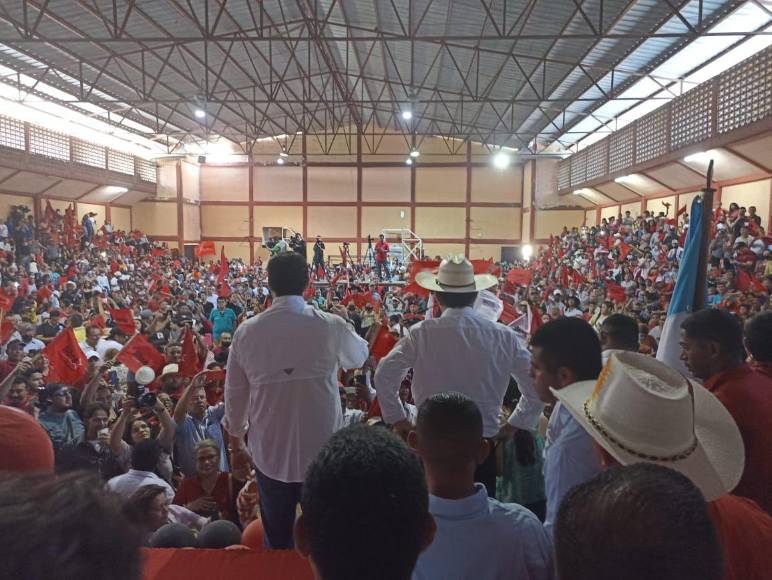 Nació en las calles, rompieron el bipartidismo y ahora están en el poder: logros de Libre en sus 11 años