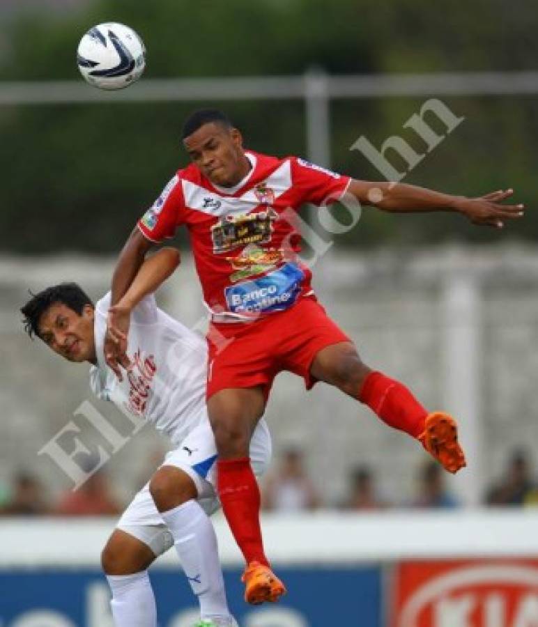 JM Rony Martinez, partido entre Olimpia (1) Vr Real Sociedad(1) en ciudad de Comayagua 12 Ene 2014