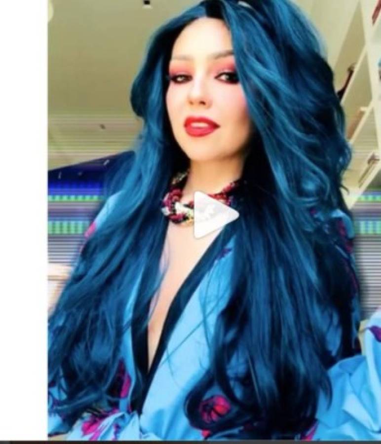Thalía sorprende a sus seguidores con extravagante color de cabello