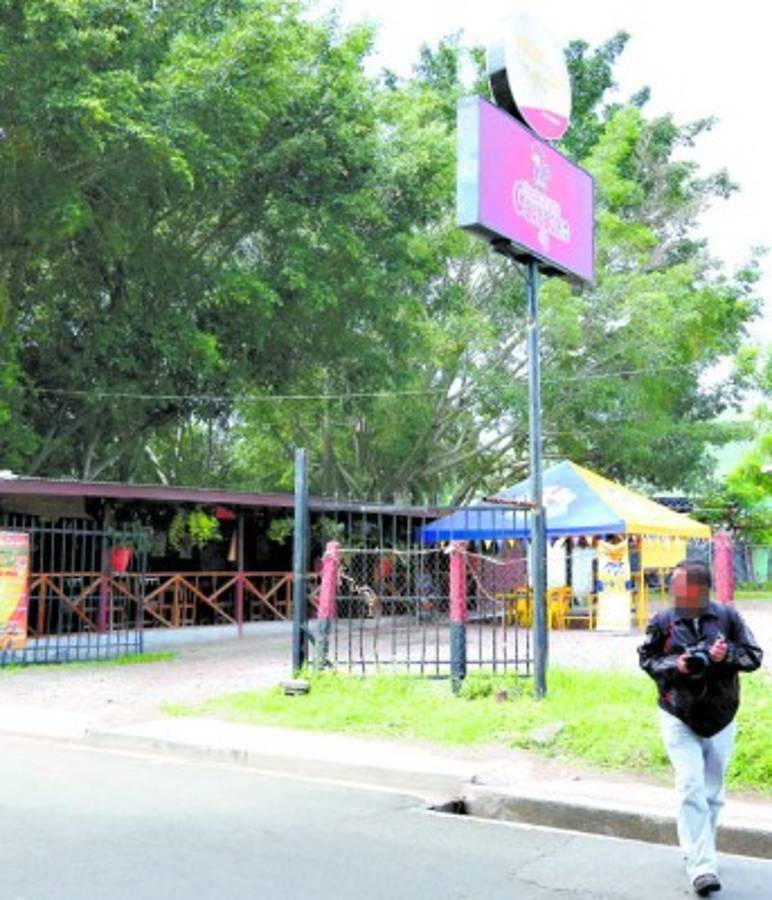 Mujer se hizo la muerta para sobrevivir al ataque de los policías