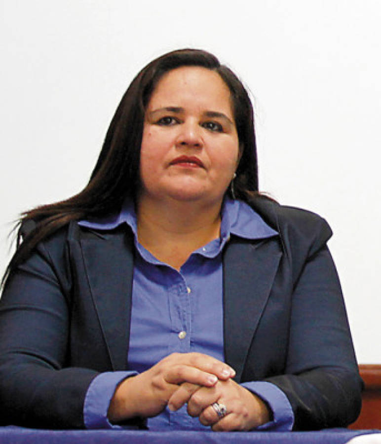 Loreley Fernández, enfermera profesional y máster en desarrollo local
