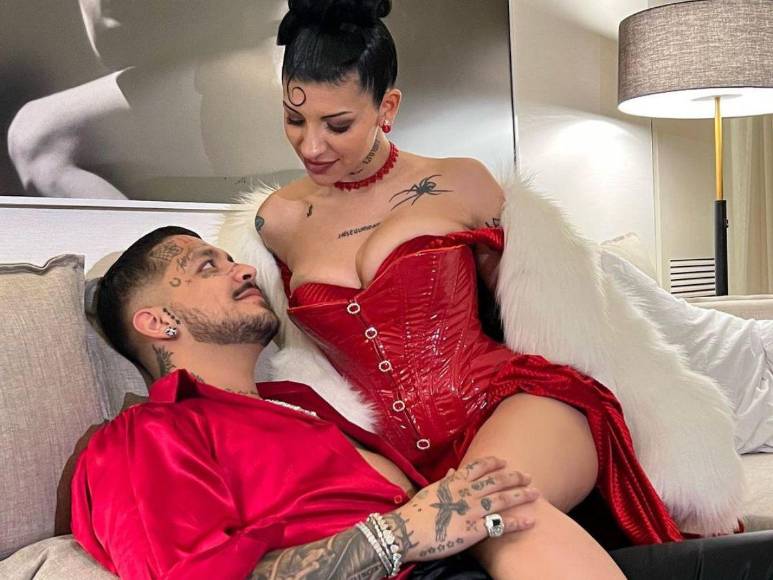 Cazzu, embarazada, protagoniza provocativa portada de Playboy