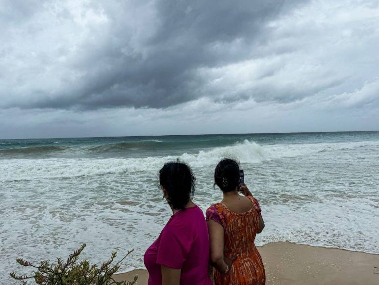 Las imágenes del impacto del huracán Beryl en tierra