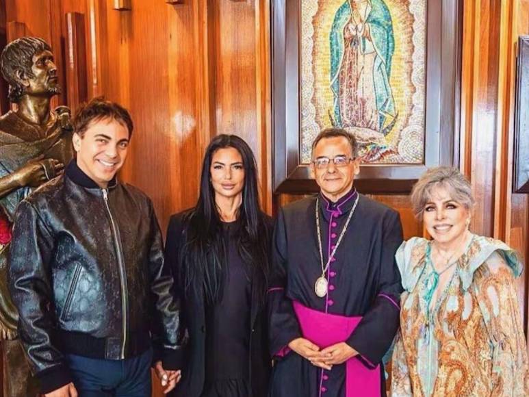 Cristian Castro retoma su noviazgo con Ingrid Wagner