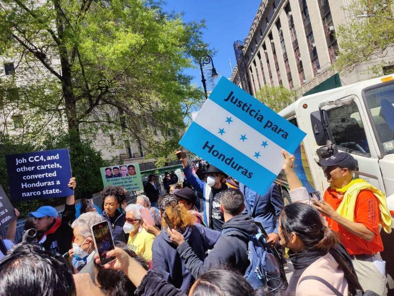 Las preguntas y respuestas que salieron a relucir en la audiencia del expresidente JOH