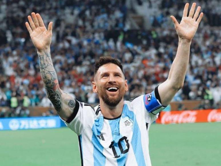 ¿Quién es Antonia Farias, la mujer que Messi abrazó en la final del Mundial de Qatar 2022?