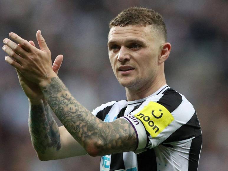 Fichajes; Mbappé y Benzema llegan a un trato, Chicharito regresa a México