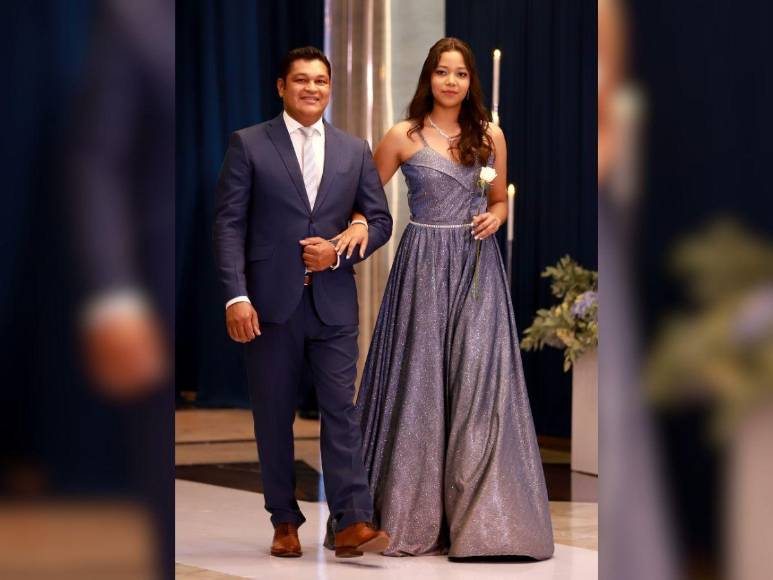 Prom 2024 de la Mayan School: Un sofisticado festejo colmado de excelencia