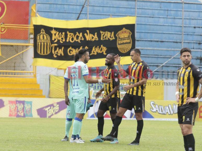 Emociones, trámite parejo y sufrimiento en la banca: Así se vivió el empate entre Real España y Motagua