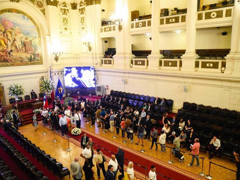 “Estamos vivos por él”: Chile da último adiós al expresidente Sebastián Piñera