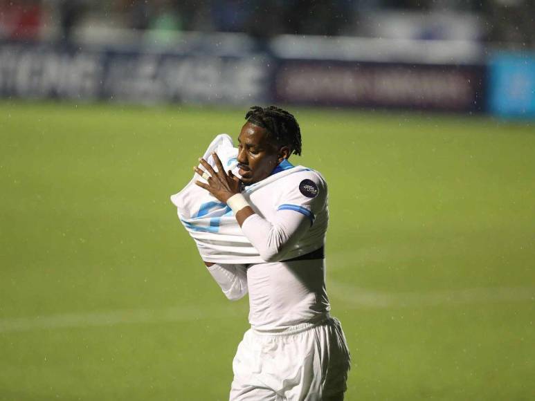 ¡No se vio en TV! Apoyo de la afición, festejos y contundente goleada de Honduras ante Cuba