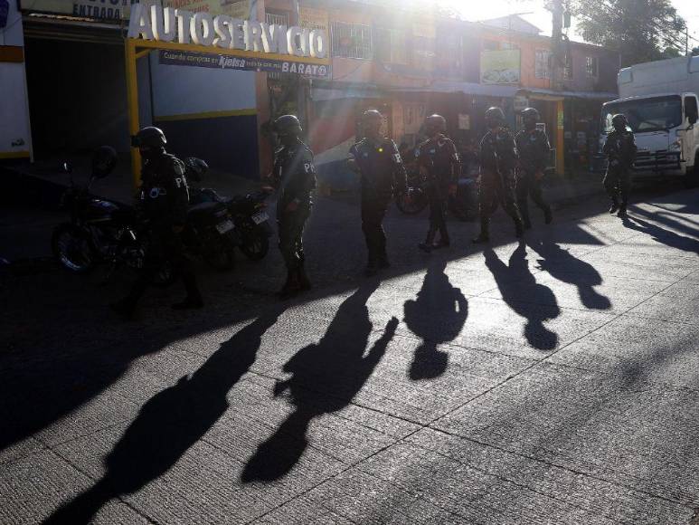 Imágenes de los intensos operativos militares durante el toque de queda en Honduras
