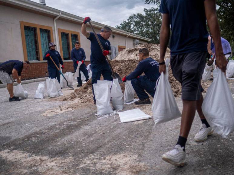 Escenas catastróficas, desaparecidos y marejadas peligrosas: El paso del huracán Ian en Florida, EEUU