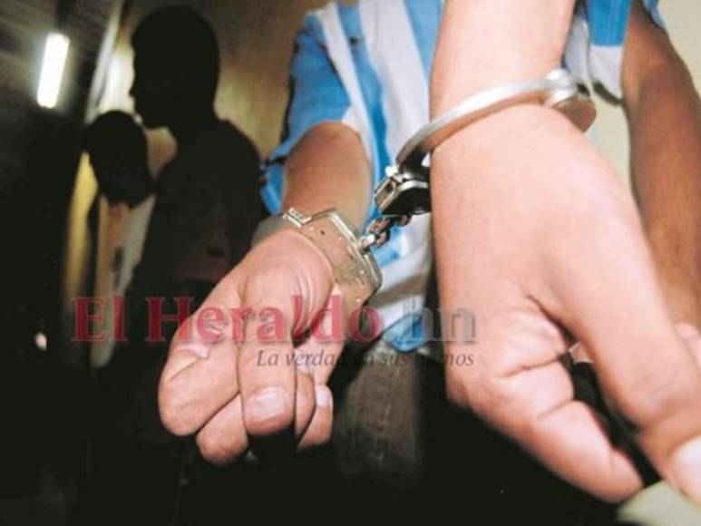 Denunció la desaparición de su madre y hermana, pero él las había matado: el crimen que conmocionó a Honduras una Navidad