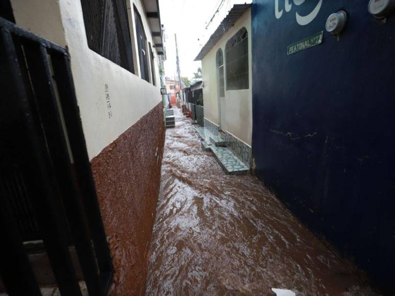 Imágenes del caos generado por las lluvias torrenciales en Tegucigalpa y Comayagüela