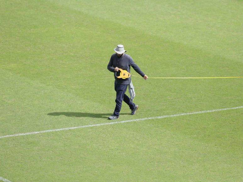 Inician los preparativos del Estadio Nacional para Honduras -México