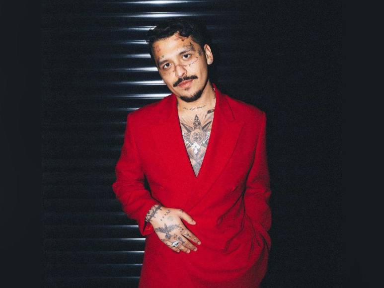 Christian Nodal habla de cuánto dinero ha acumulado y de su relación con Cazzu