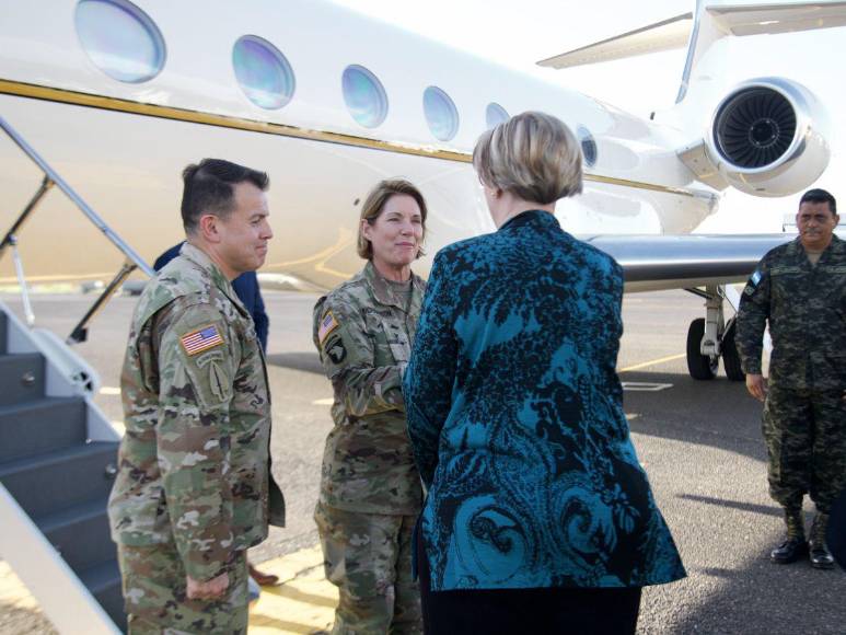 Jefa del Comando Sur de EEUU, Laura Richardson, visita Casa Presidencial