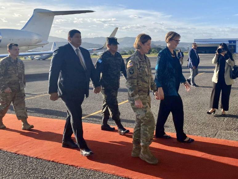 Jefa del Comando Sur de EEUU, Laura Richardson, visita Casa Presidencial