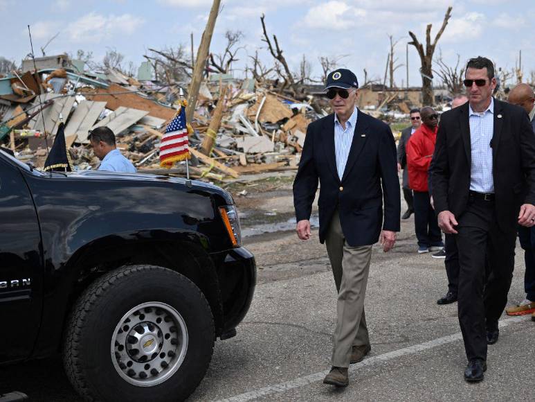 Las devastadoras imágenes del tornado que dejó varios muertos en Estados Unidos
