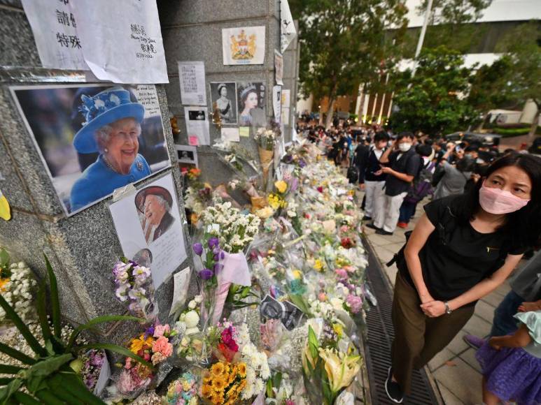 Lágrimas, dolor y una memorable despedida: así se vivió el funeral de la reina Isabel II