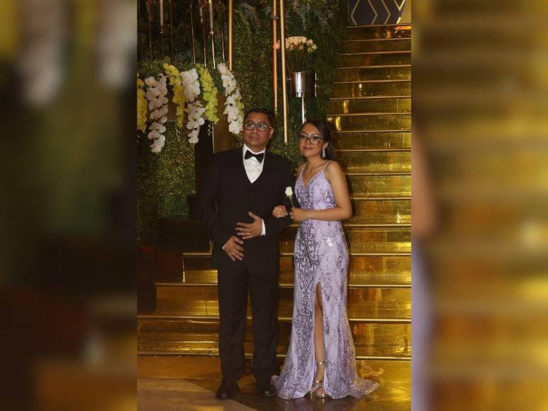 Prom Night 2024 de la Elvel School, un festejo fundido en amor y glamour