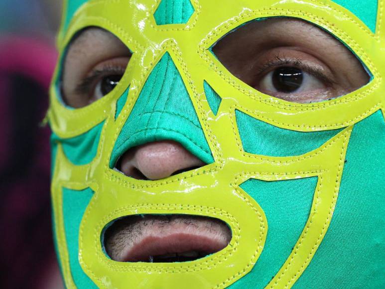 Rostros de dolor en aficionados tras eliminación de México en el Mundial de Qatar 2022