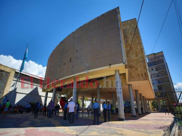 Xiomara cumple un mes en el gobierno marcado por hechos de fuerte impacto