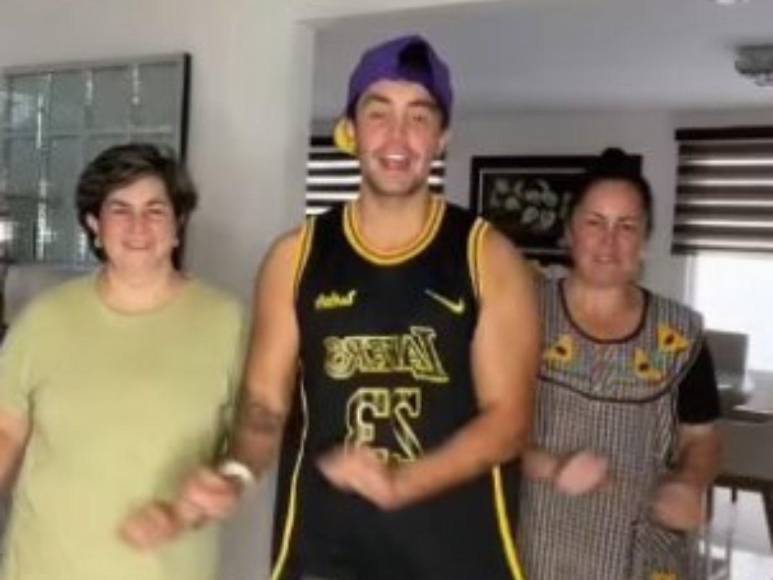 Quién es Derek Trejo: Influencer que buscaba a su mamá y la encontró muerta en hotel