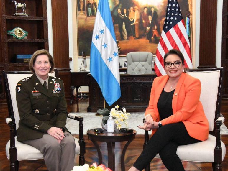 Jefa del Comando Sur de EEUU, Laura Richardson, visita Casa Presidencial