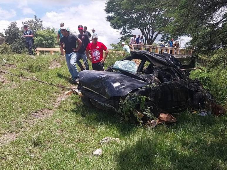 Las imágenes del aparatoso accidente que dejó dos personas muertas en Talanga