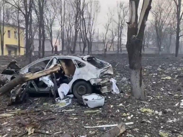 Las imágenes del ataque ruso a un hospital infantil en Mariupol