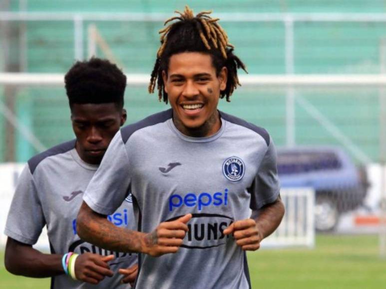 Henry Figueroa cumple su castigo y ahora está a la espera de ser habilitado por FIFA