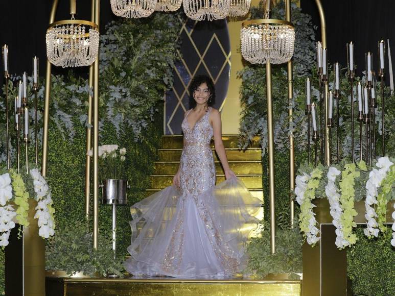 Prom Night 2024 de la Elvel School, un festejo fundido en amor y glamour