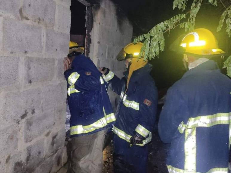 Dolor y consternación en Roatán por muerte de tres niños en incendio