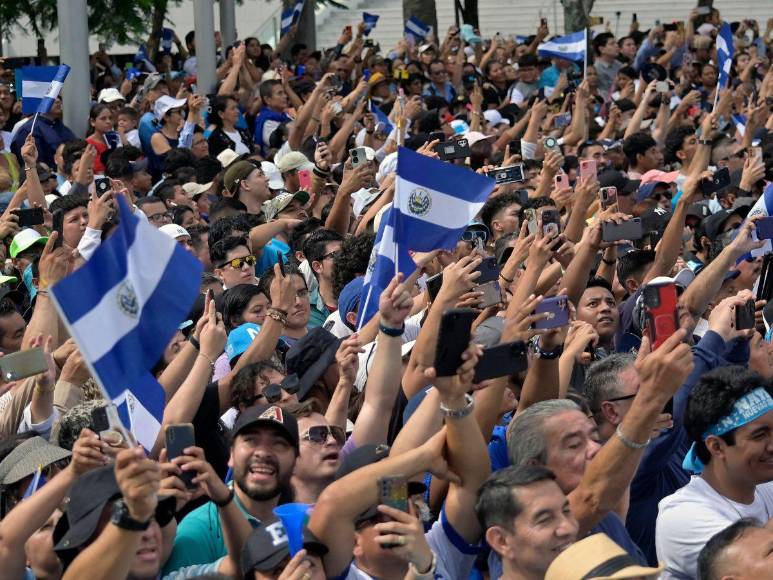 Las mejores imágenes de la toma de posesión de Nayib Bukele