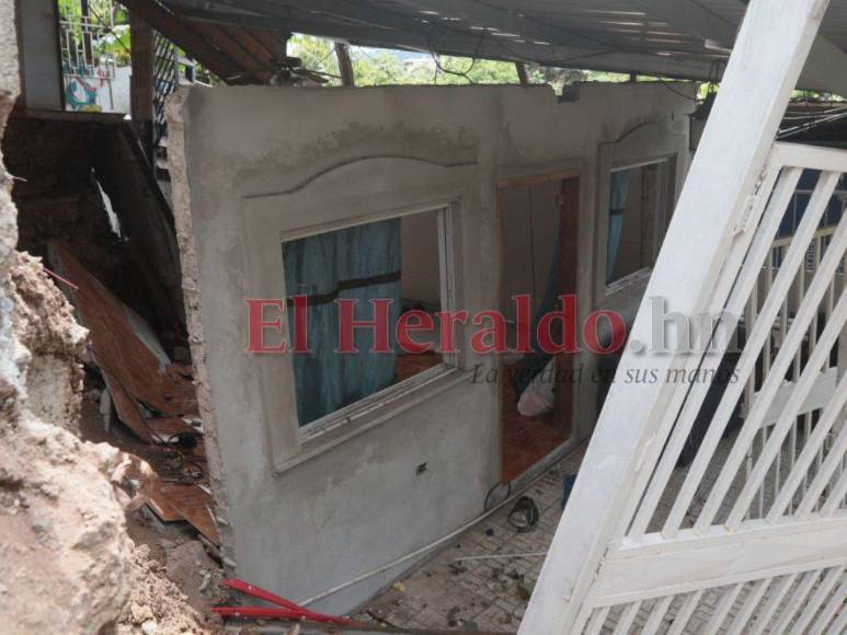 Familias evacuadas y al menos 10 viviendas afectadas: Los daños que provoca una falla geológica en la colonia Esperanza de Tegucigalpa