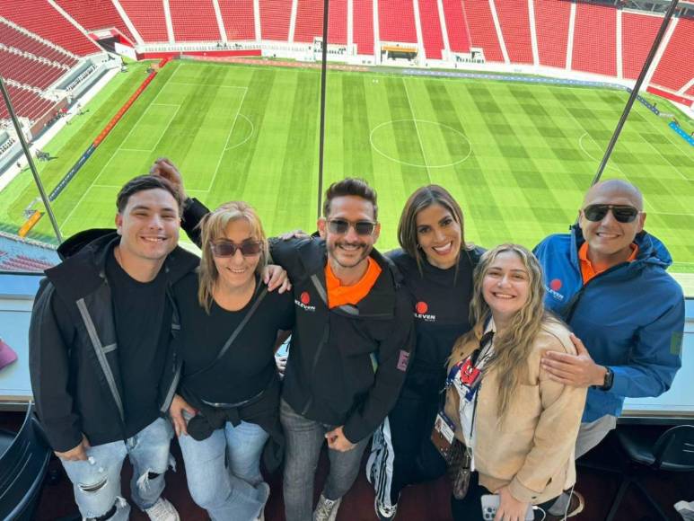 Las hermosas periodistas que roban miradas en los estadios de la Copa América 2024