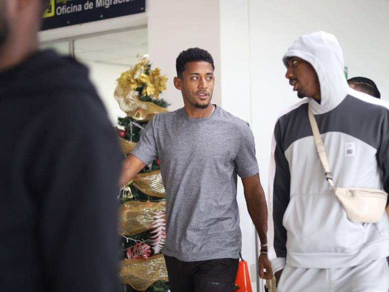 Así llegaron los legionarios a Honduras para entrenar y encarar a México