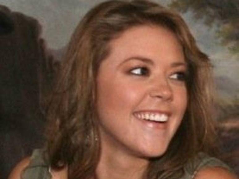 Desde rubia hasta pelirroja: así ha sido la transformación de Fernanda Carrillo con los años