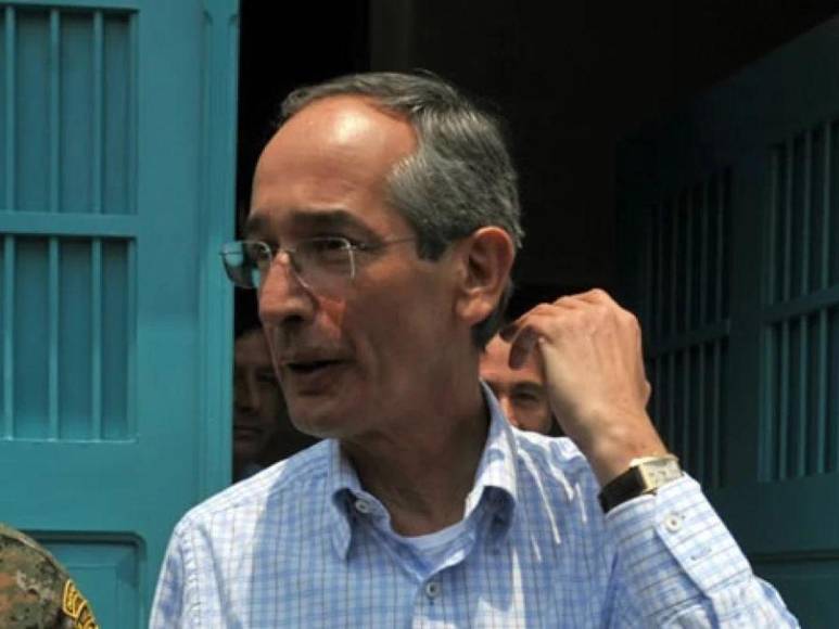 ¿Quién era Álvaro Colom y cómo fue su gestión en la presidencia de Guatemala?
